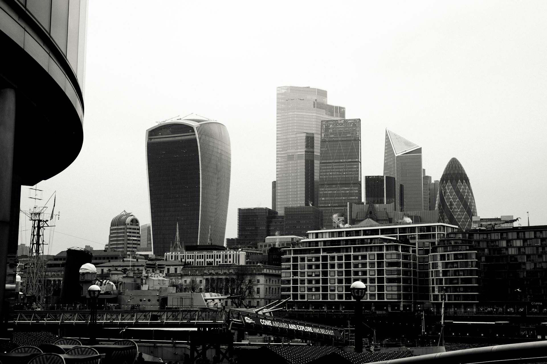 Financial services infrastructure representing quantum security risk and DORA compliance obligations
